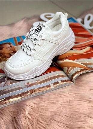 Жіночі кросівки шнурок чб білі2 фото