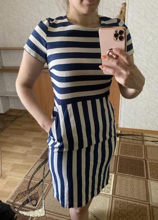 Платье из льна