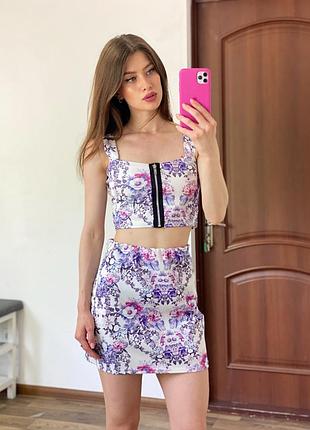 Яскравий костюм комплект топ і спідниця