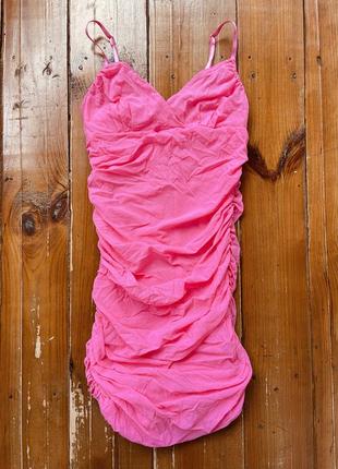 Рожеве плаття на бретелях