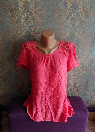 Красивая легкая летняя коралловая футболка с кружевом блуза блузка блузочка р.м/l