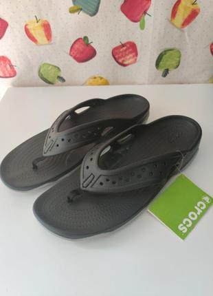 Шльопанці crocs