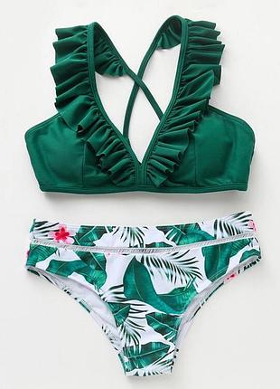 Роздільний купальник з рюшами