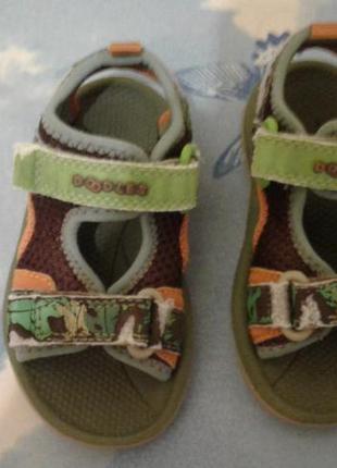 Продам дитячі босоніжки на хлопчика,устілка 13 см,ціна 50 грн