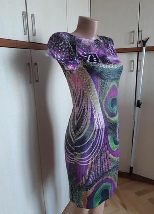 Яскраве облягаючу сукню 6