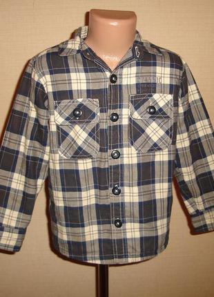 Теплая рубашка на 4-5 лет matalan длина 50, ширина 38, длина рукава 39, плечо 8,5