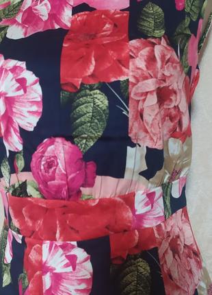 Яскраве міні сукня в квіти 6