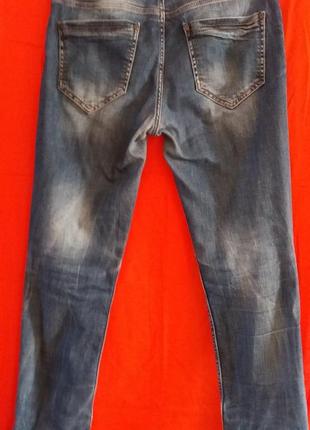 Трендовые темно-синие джинсы размер 29 с застежкой на пуговицы.2 фото