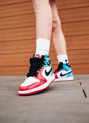 Nike air jordan 1 hi og fearless високі лаковані жіночі кросівки найк червоні/сині жіночі високі кросівки червоні/сині2 фото