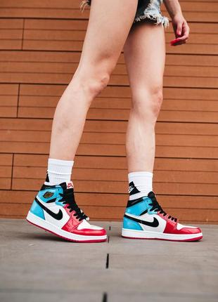 Nike air jordan 1 hi og fearless высокие лакированные женские кроссовки найк красные/синие жіночі високі кросівки червоні/сині9 фото