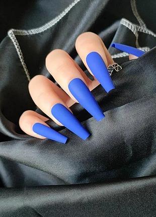 Накладні нігті