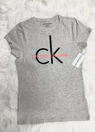 Calvin klein футболки оригинал5 фото