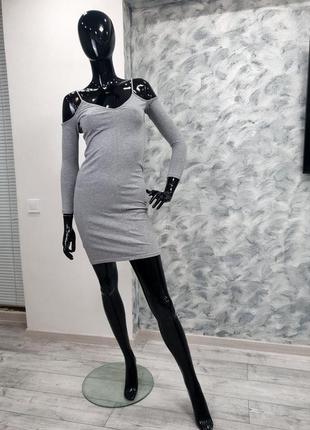 Серое платье с открытыми плечами h&m devided ,размер s6 фото