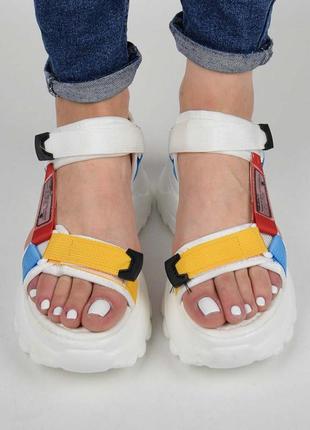 Стильные белые босоножки сандалии на платформе толстой подошве массивные модные2 фото