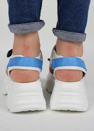Стильные белые босоножки сандалии на платформе толстой подошве массивные модные3 фото