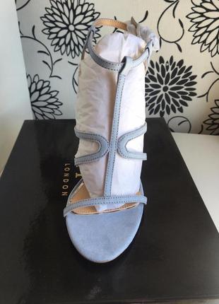 Новые босоножки от lipsy