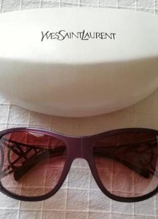 Солнцезащитные очки от итальянского  бренда yves saint laurent