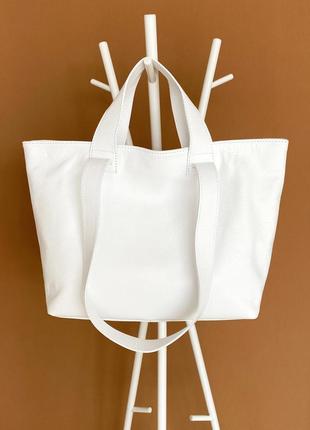 Итальянская белая кожаная сумка-шоппер трансформер с двумя ручками, италия1 фото