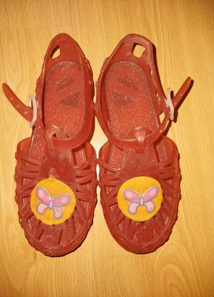 Аквашузи сандалі для води