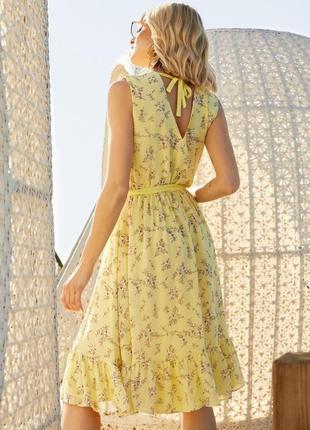 Жовте плаття з v-подібним вирізом без рукавів4 фото