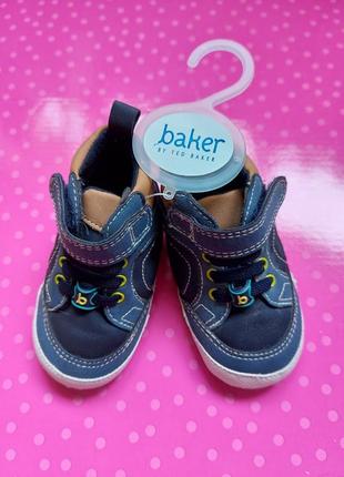 Кросівки,взуття для малюка