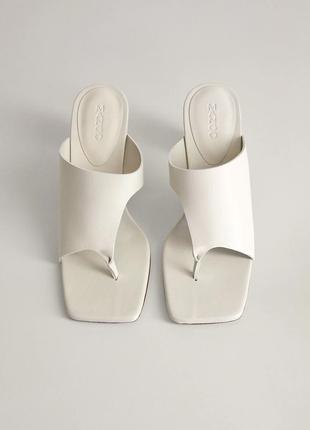 Асимметричные сандалии из кожи1 фото