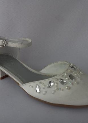 Босоніжки для дівчинки