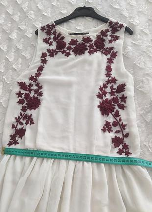 Платье zara с красивой вышивкой
