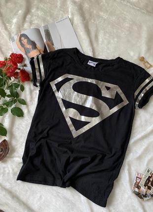 Крутая футболка с суперменом