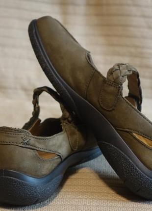 Комфортные кожаные туфельки  цвета хаки hotter англия uk 7.( 26 см. )