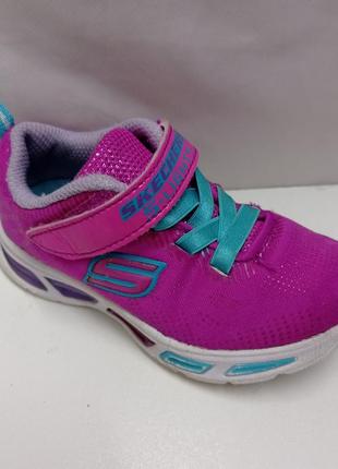 Дитячі кросівки з підсвіткою