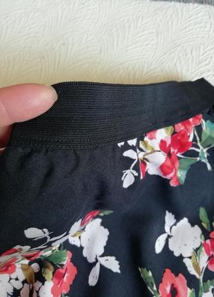 Милая легкая юбочка в цветочный принт7 фото