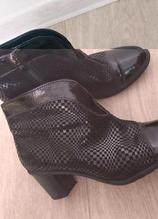 Ботинки кожаные р.39-40 9