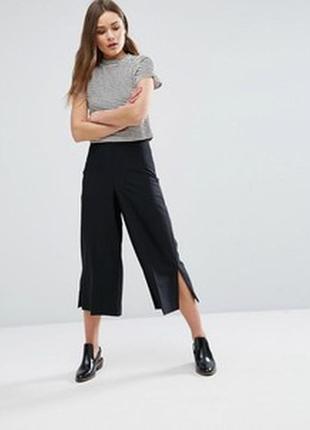 Женские брюки прямые укороченные с разрезами по бокам м2 фото