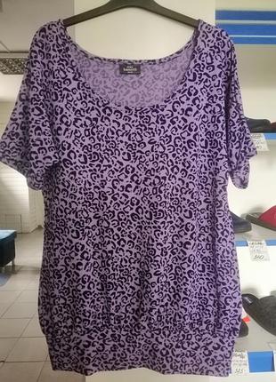 Футболка жіноча.