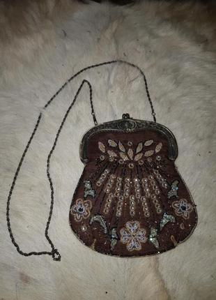 Оригинальная винтажная сумочка вышитая бисером с красивым фермуаром1 фото