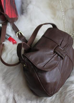 Вместительная кожаная сумка кросс боди, натуральная кожа, коричневая debenhams2 фото