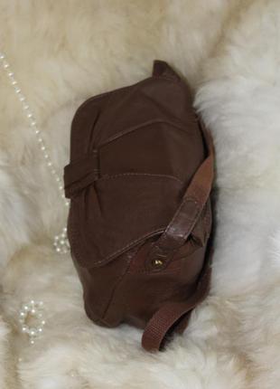 Вместительная кожаная сумка кросс боди, натуральная кожа, коричневая debenhams4 фото