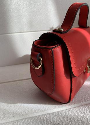 Красная женская сумка2 фото