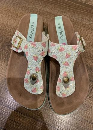 Шлепки вьтнамки