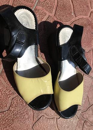 Босоніжки натуральна шкіра