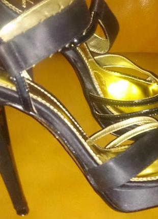 Стильні атласні босоніжки р39 jasper conrad