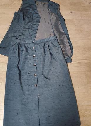 Стильний класичний костюм, спідниця, жилет