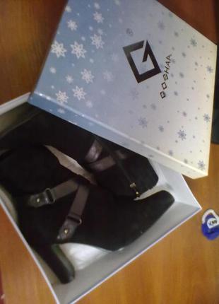 Полусапожки из натуральной замши goghaa