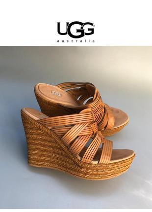 Ugg owens кожаные бежевые босоножки на платформе на танкетке мюли коричневые7 фото