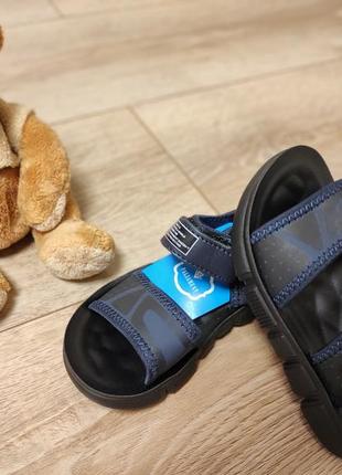 Крутезні босоніжки для хлопчика paliament5 фото