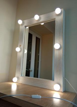 Гримерное зеркало с подсветкой из натурального дерева