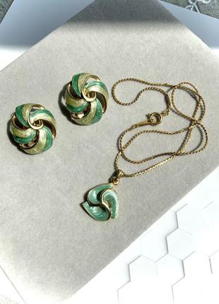 Кліпси і підвіска вінтаж