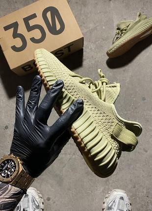 Жіночі кросівки adidas yeezy boost 350 sulfur,кросівки адідас ізі буст 350 сірка зелений не висока платформа3 фото