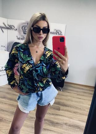 Рубашка в цветах
